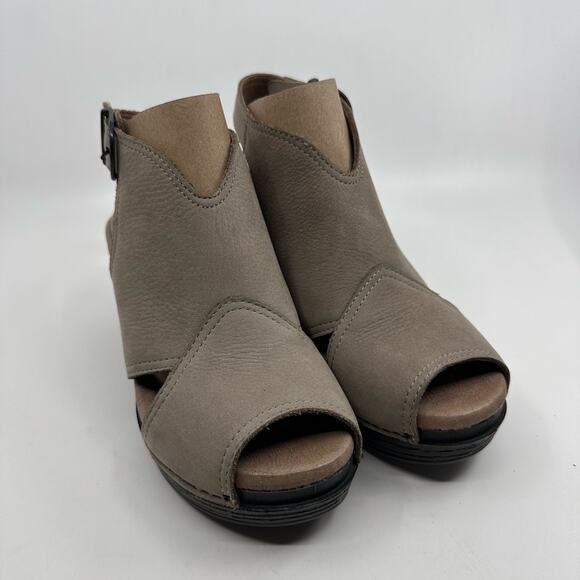Dansko Vanda Platform Wedge Taupe Nubuck Leather Peep Toe WMNS 6 Slingback Beige - Picture 2 of 9